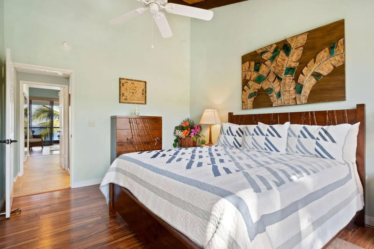 Semesterbostad Kona Surf & Racquet 1-305 By Casago Kona - Luxury Oceanfront & Fun Villa Kailua-Kona USA