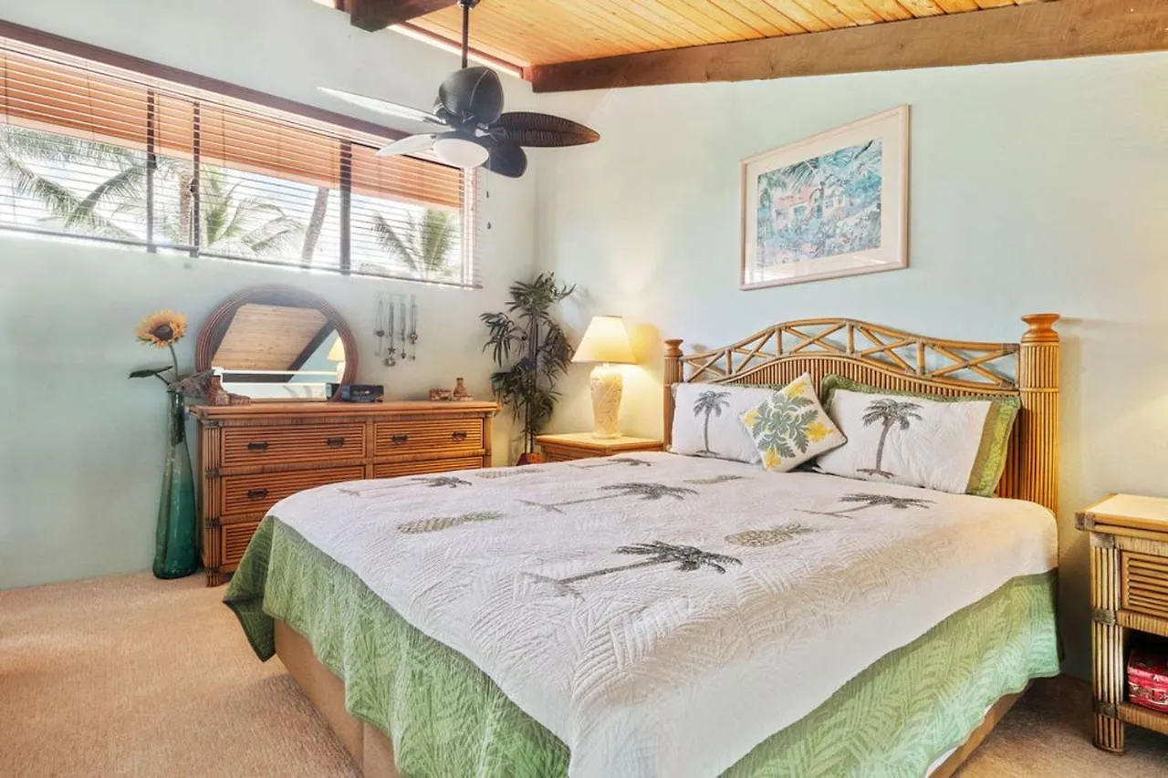Kona Surf & Racquet 1-305 By Casago Kona - Luxury Oceanfront & Fun Villa Kailua-Kona